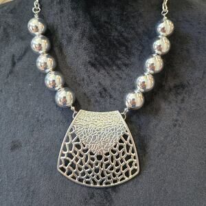 Womens Silver Tone Round Beaded Paparazzi Pendant Necklace with Lobster Clasp
